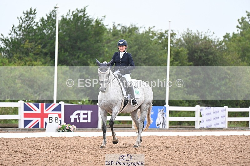 240815A-111152-00245 - 229-Jane.Phillips-Fair.duchess