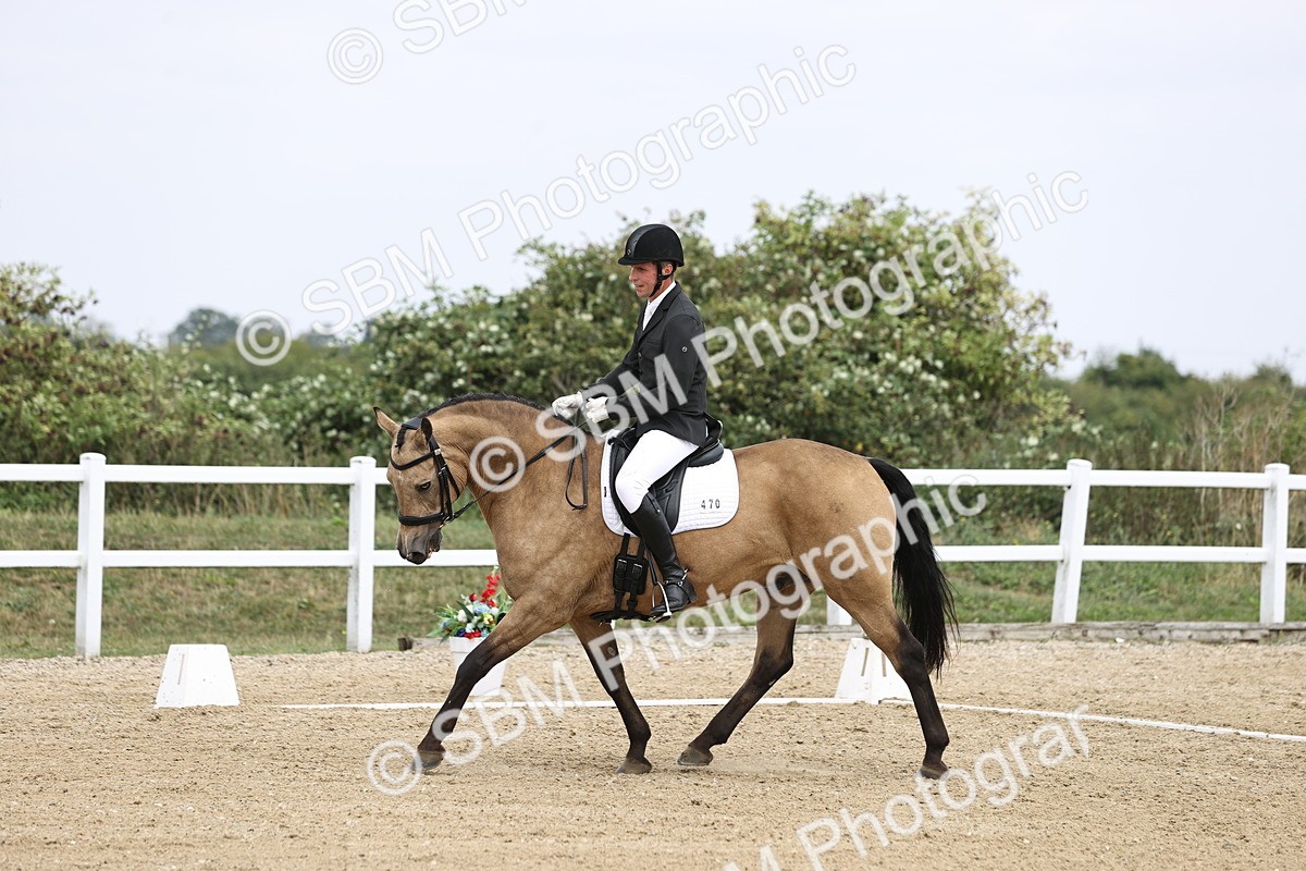 SBM_017453 - Class 14 - Novice 23 - 13.52-14.55