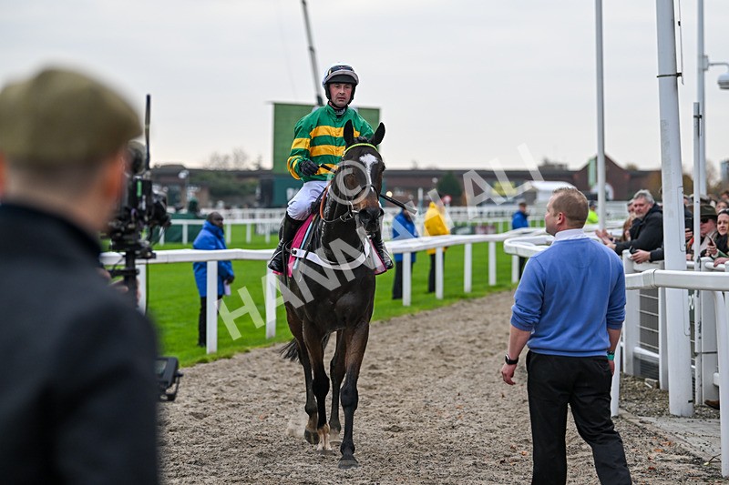 151124-Race 3-Jonbon-7846 - Race 3