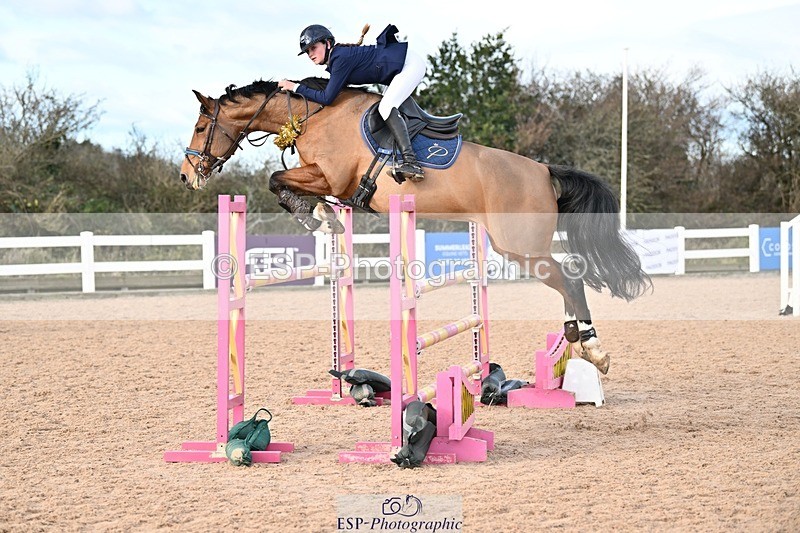 241208-130501-01688 - Cls 21 Newcomers and 1.10m Open