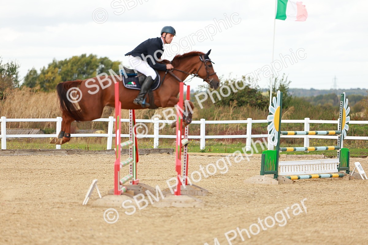 SBM_001298 - Class 4 - Senior Newcomers - 1.10m