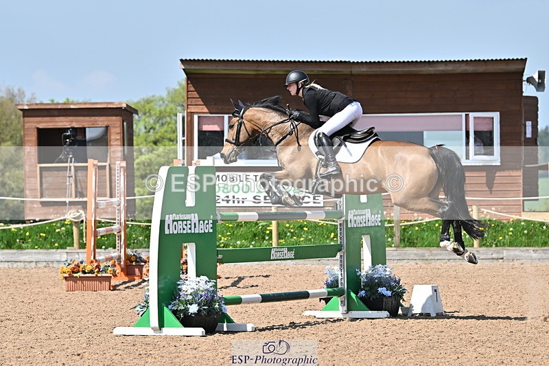 240509A-113813-01244 - Cls 9 Snr 1.20m Open