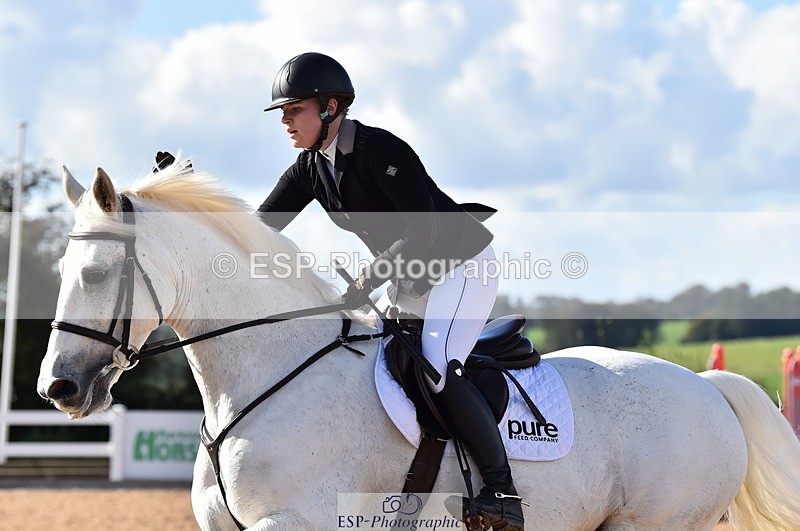 231014A-140352-05199 - Cls 15 1.05m Amateur Q 2nd R