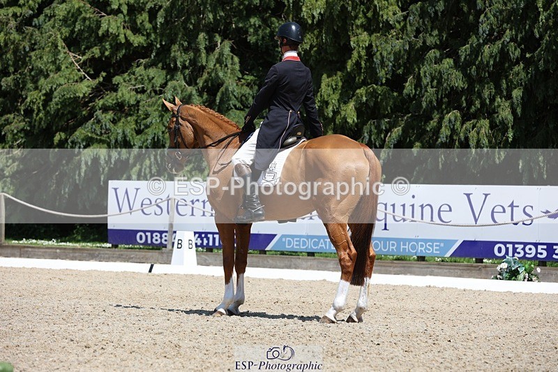 230526-140245-06445 - 370-DUKE_LEGACY-William_Fox-Pitt-WEDTrotUp+DR