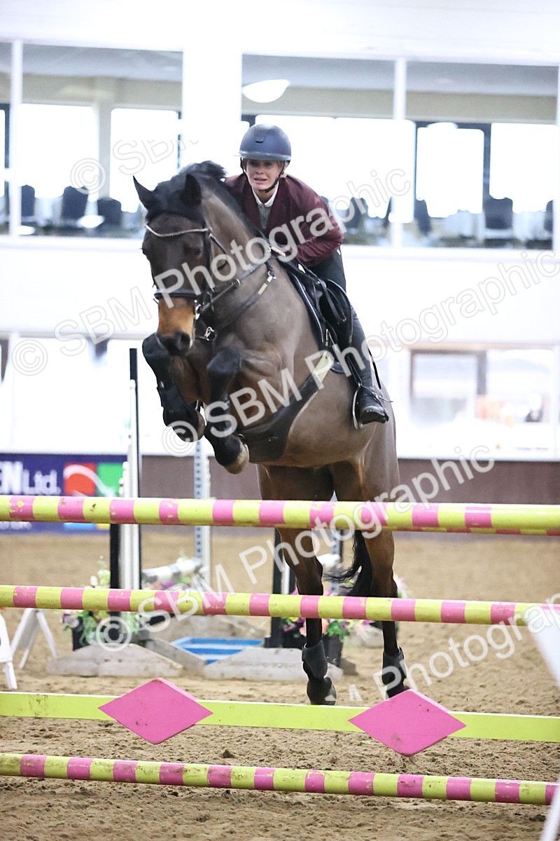 SBM_010221 - Class 25 - Equestrian Senior Foxhunter 1.20m