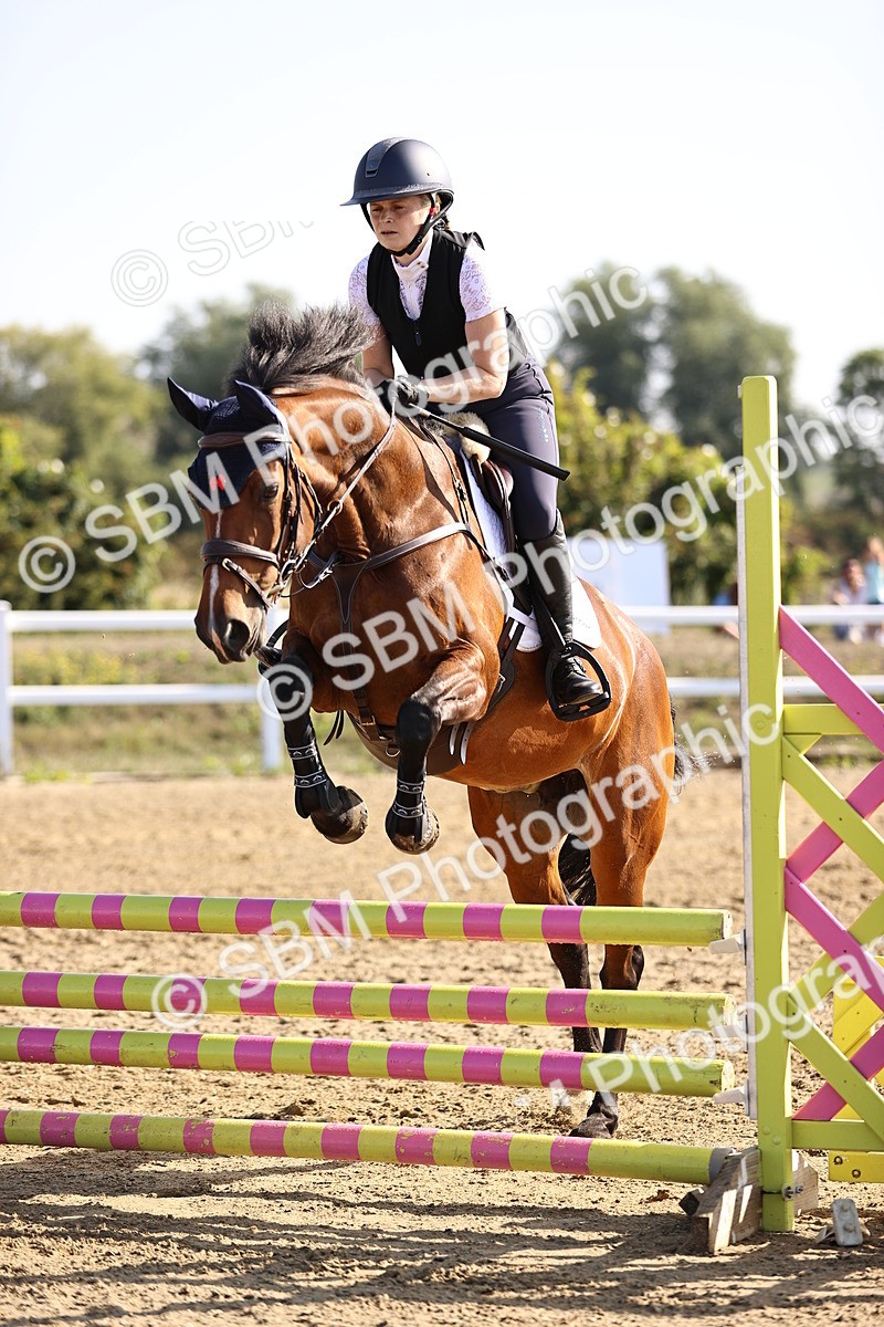 SBM_005463 - Class 8 - Clear Round