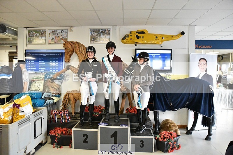 250215-153802-04502 - Medium Gold Presentations