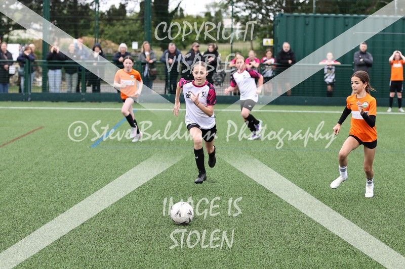 1DX31571 - Sat 6th U12 Girls