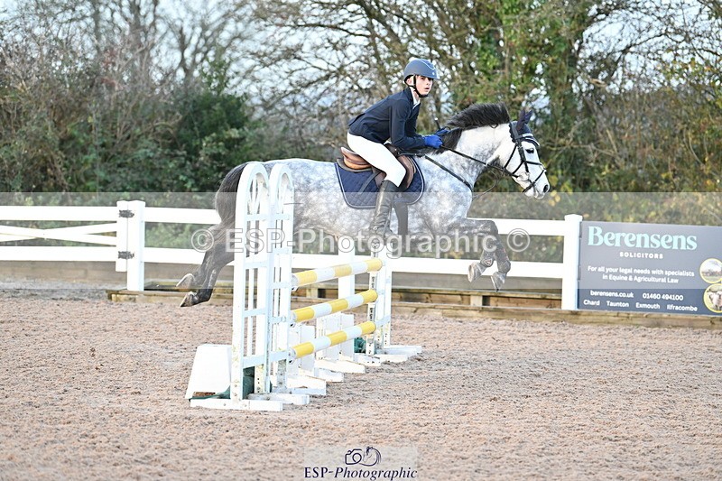 231119A-084059-04183 - Sun Cls 2 British Novice & 80cm Open