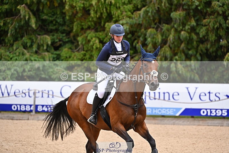 250802A-142516-05866 - F-268-Caitlyn.Faull-HAY.THERE.MONA