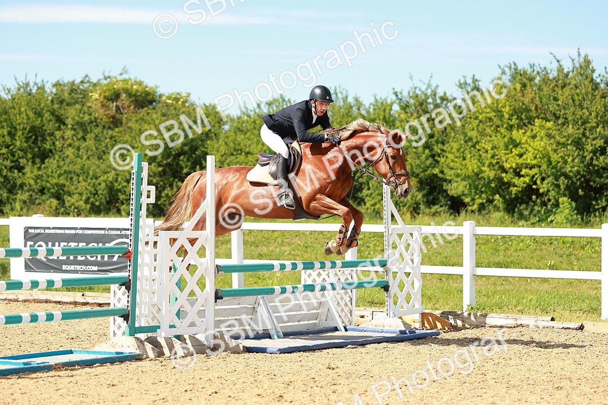 SBM_002662 - Class 4 - Senior Newcomers - 1.10m
