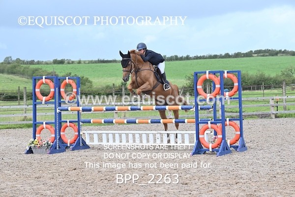 BPP_2263 - CLASS 4 Senior Newcomers/ 1.10m Open