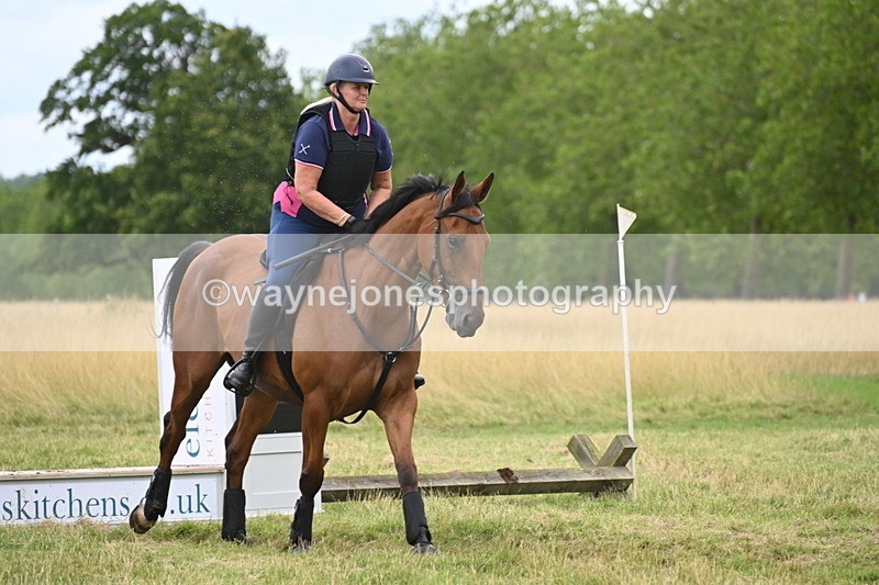 WJ6_5014 - Time at Jump 13:04 to 13:34