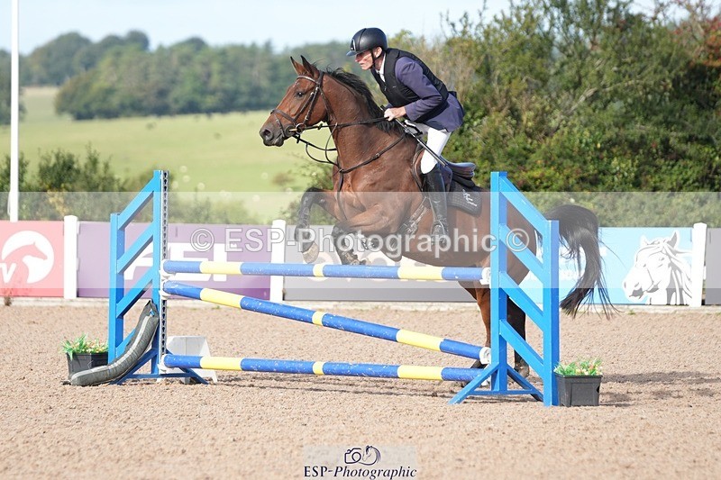 250912-094337-03433 - Cls 21 Snr British Novice and 90cm Open