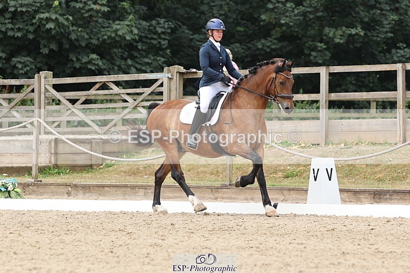 250718A-114550-00943 - 117-Alexandra.Northwood-Scurlagecastle.Gino