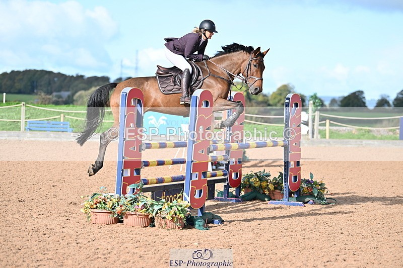 231014A-110227-04280 - Cls 18 Newcomers & 1.10m Open