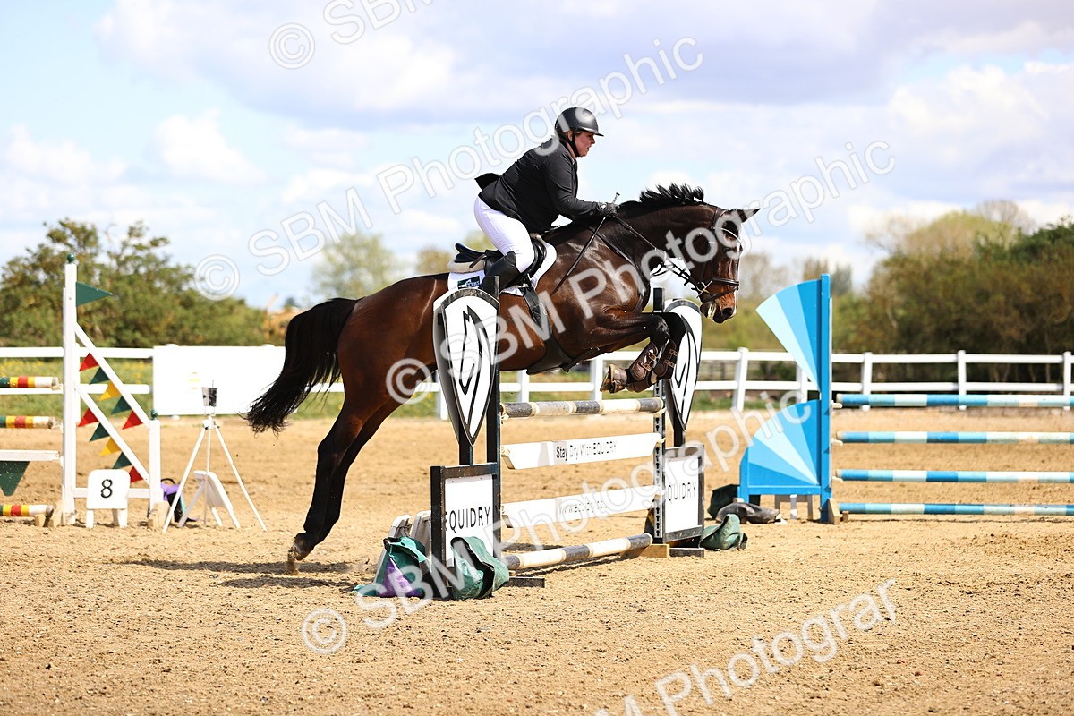 SBM_004102 - Class 17 - Senior Newcomers - 1.10m