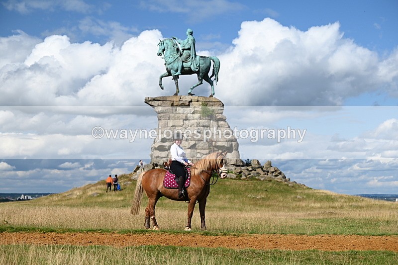 DSC_0214 - Time at Statue 15:58 to 16:05