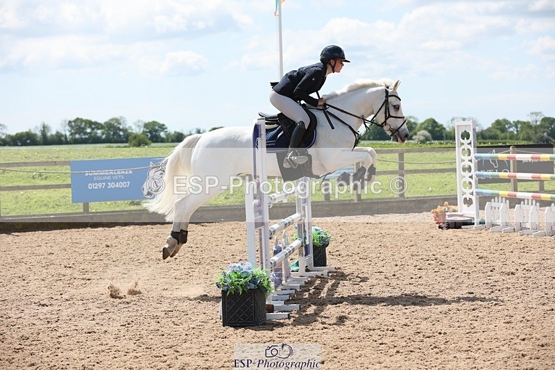 250504-124759-02604 - Cls 5 Pony Foxhunter and 1.10m Open