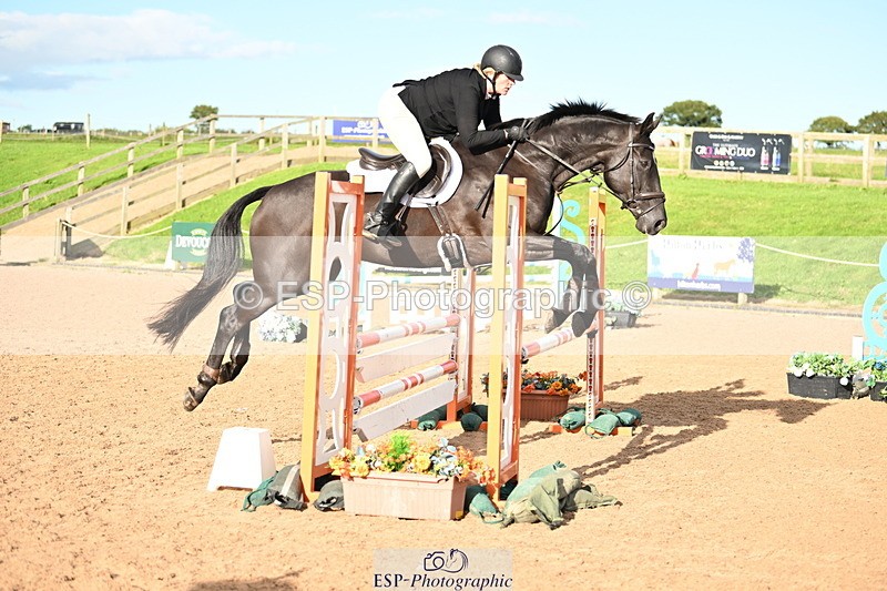 240912A-170508-02465 - Cls 7 Snr 90cm Open Speed Derby