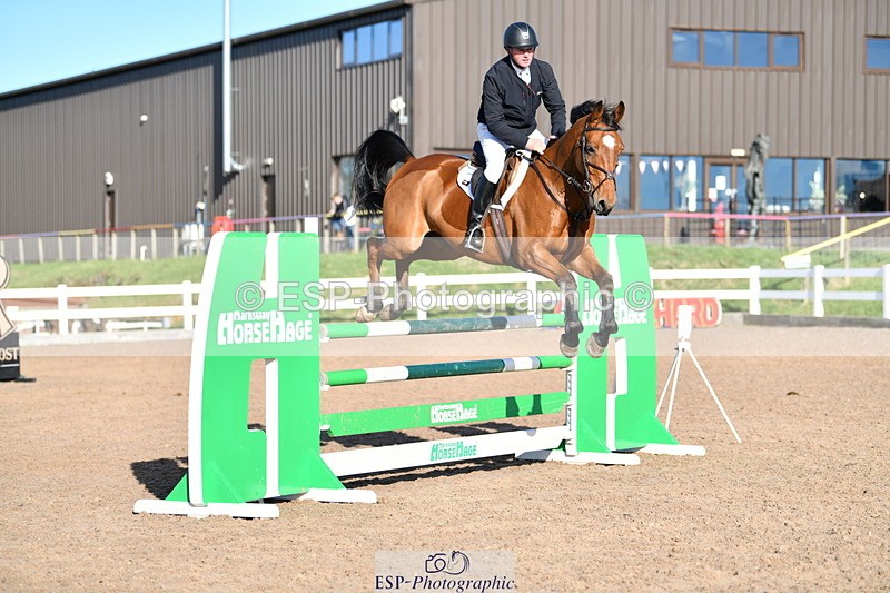 231110A-135351-00699 - Cls 5 Newcomers & 1.10m Open