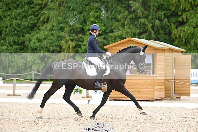 230813-165929-08529 - Cls 14 Medium Silver 16.45 to End