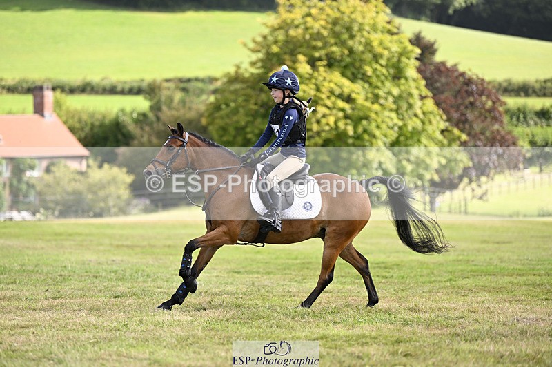 240825X-100614-31269 - 70cm XC 10.00 to 11.00