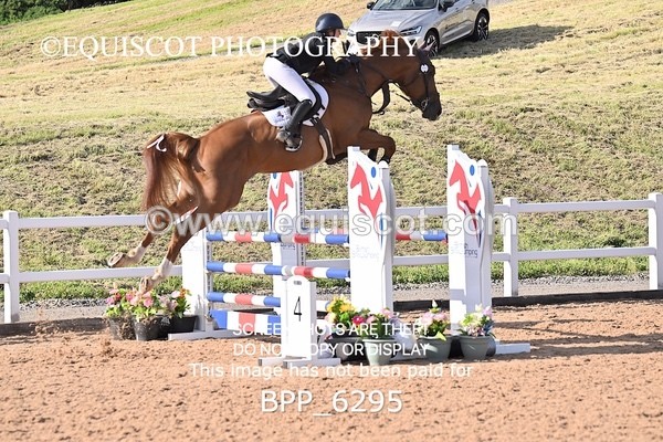 BPP_6295 - CLASS 11 THURS GFS Saddles Senior Newcomers/1.10m Open