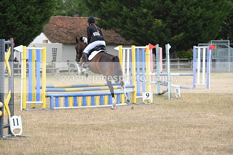 WJ6_0839 - Class 14 Intermediate Jumping 75cm
