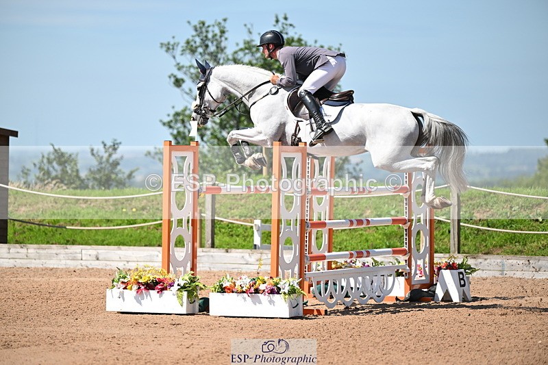 240718A-112815-04783 - Cls 1, 3 Star Small Tour 1.35m