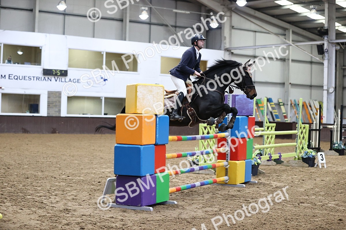 SBM_001566 - Class 4 - Senior Newcomers - 1.10m Open