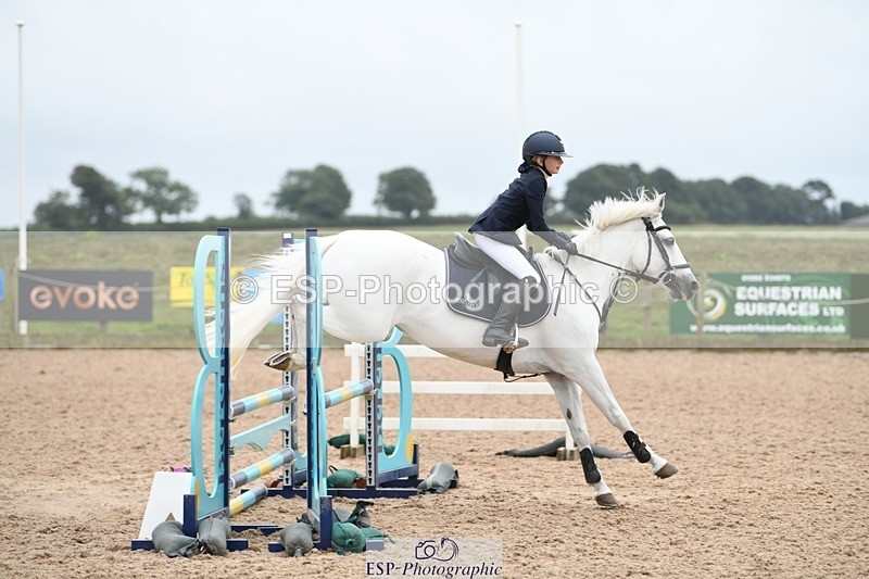 250807-104523-00315 - 80cm Round 1