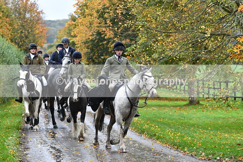 WJ5_6290 - B&B walk back for Hunt Tea !