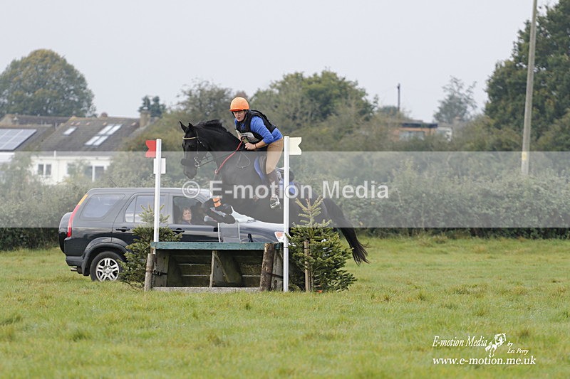  WWHT 171021 0891 - Open Novice (0.80m)  17/10/21