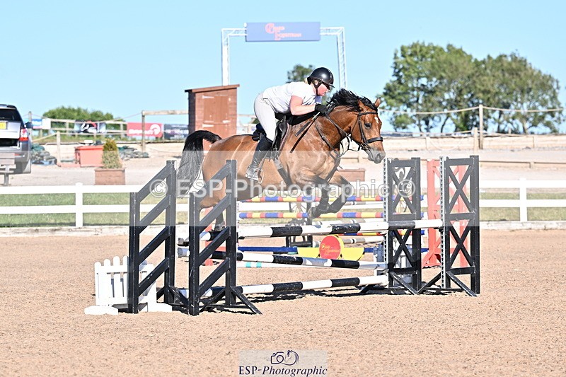 250708A-181716-00459 - 90cm Classes