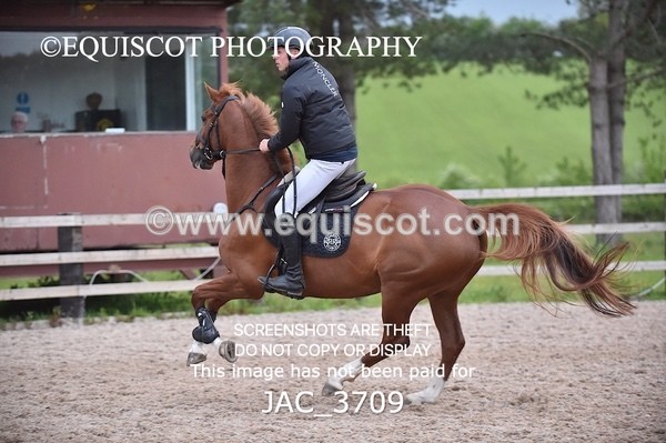 JAC_3709 - CLASS 8 Senior Newcomers/ 1.10m Open