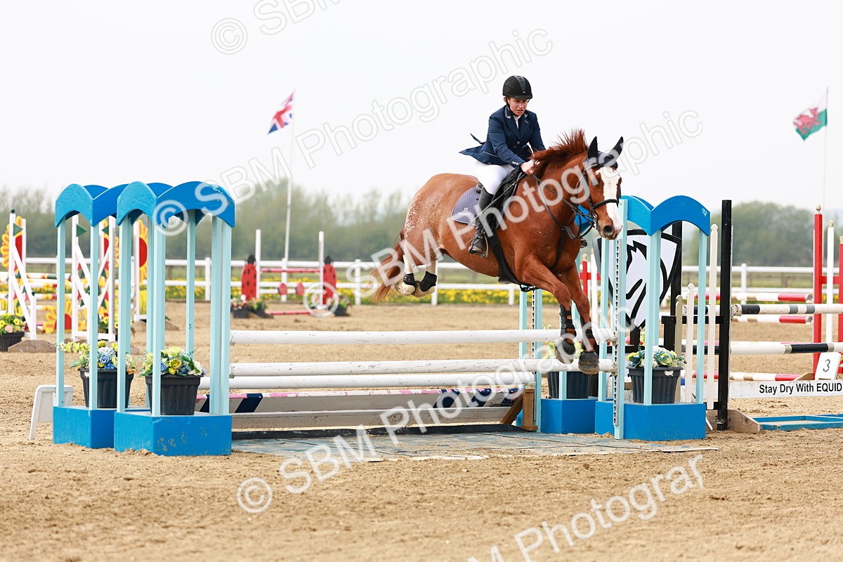  - Class 18 - Senior Newcomers - 1.10m