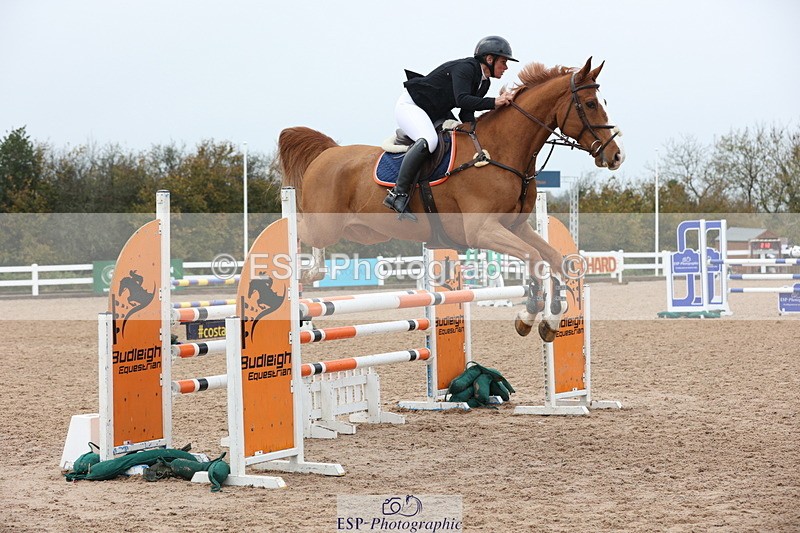 231112A-125610-04278 - Cls 19 Snr 1.05m Open