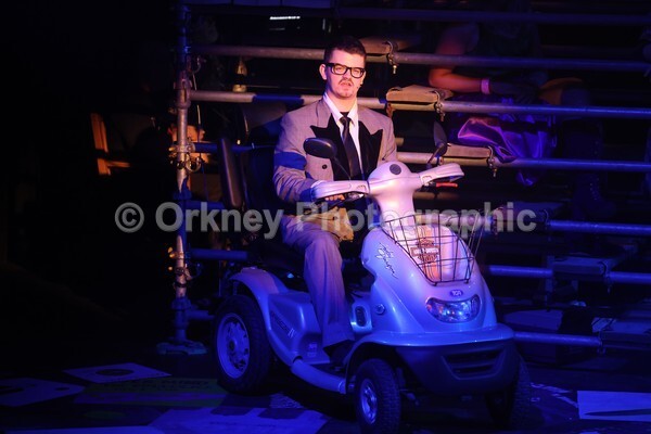 DAD13270 - We Will Rock You