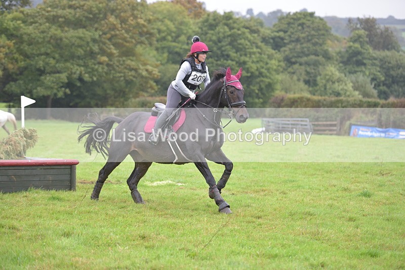 RAY_9833 - Class 2: 70cm: Corner