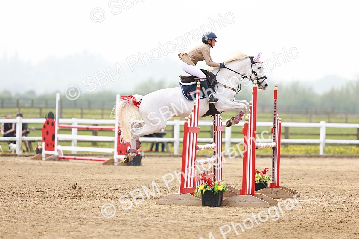  - Class 18 - Senior Newcomers - 1.10m