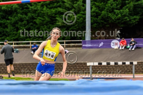 Sen25SAT-913574 - Field Female Set Two