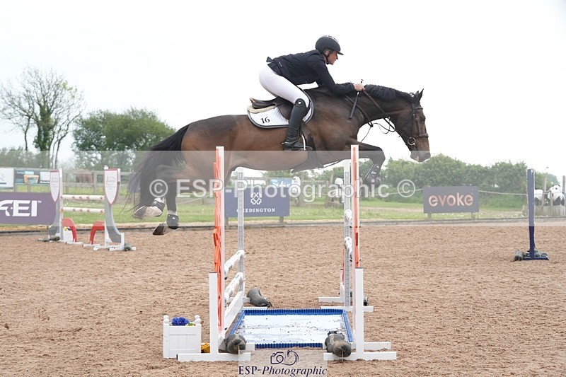 260508-092932-04623 - Cls 12 Snr Foxhunter