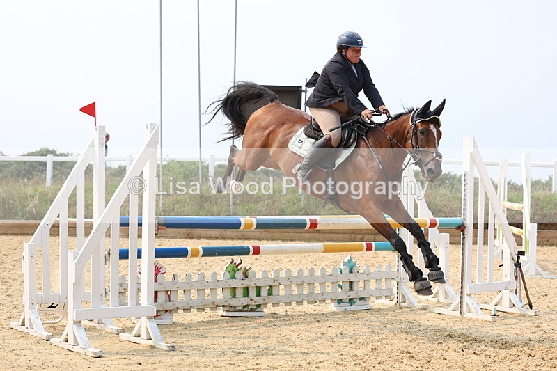 3E7A2549 - Class 8: Senior Newcomers/1.10m open