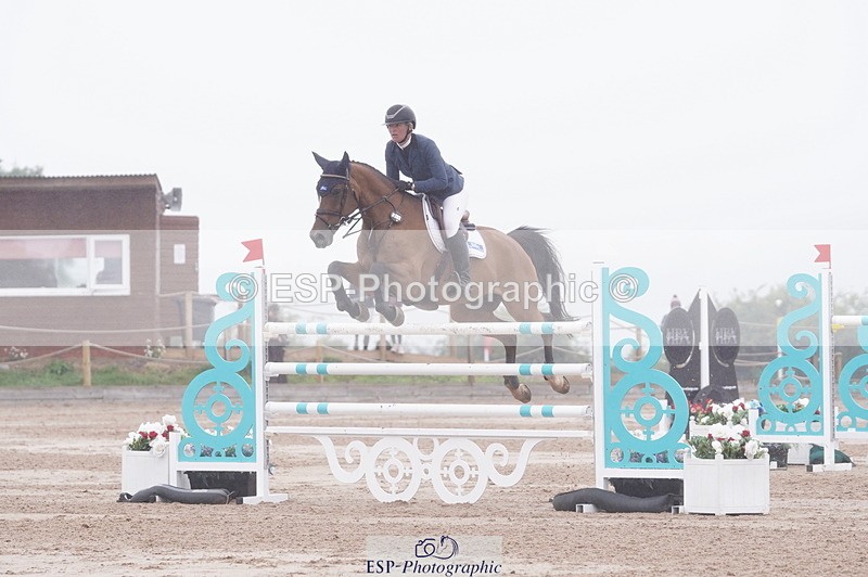 240720A-110254-14243 - Cls 3, 3 Star Small Tour 1.40m