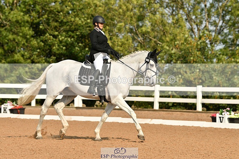 250817-095142-07619 - 179-Kate.WilliamsGhyllwood.April.Moment