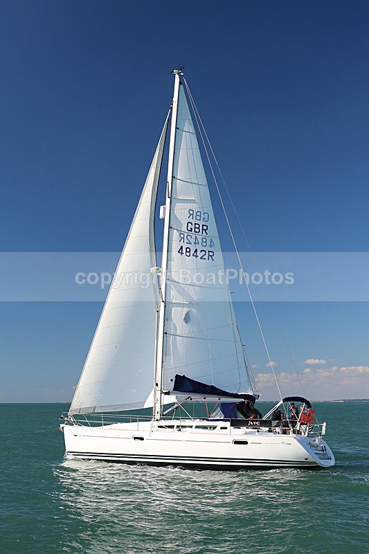 150927 MORNING DEW GBR4842R WT7A3314 - Sailboats - monohull