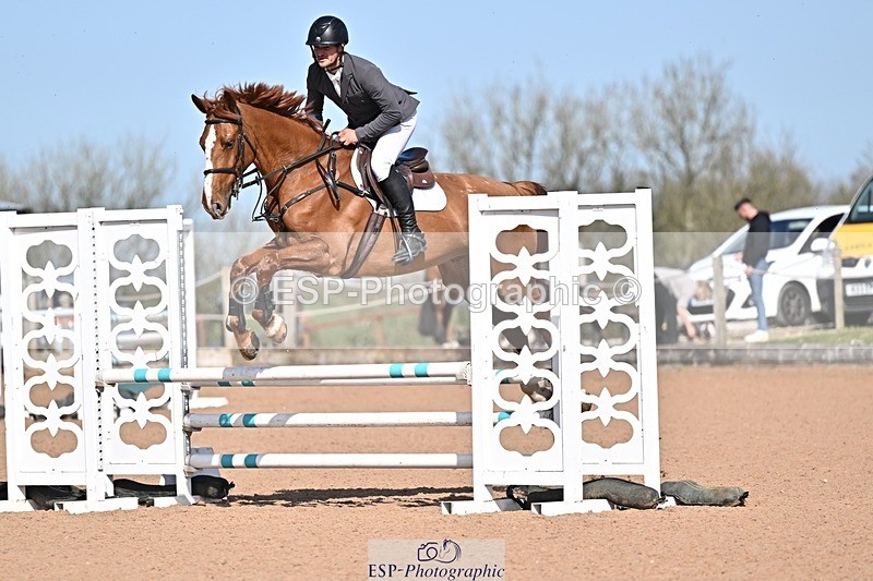 260408-104718-00236 - Cls 2 British Novice and 90cm