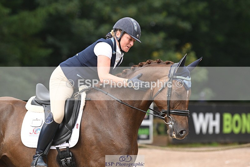 250719A-094254-03030 - 144-Verity.Perry-Vogue