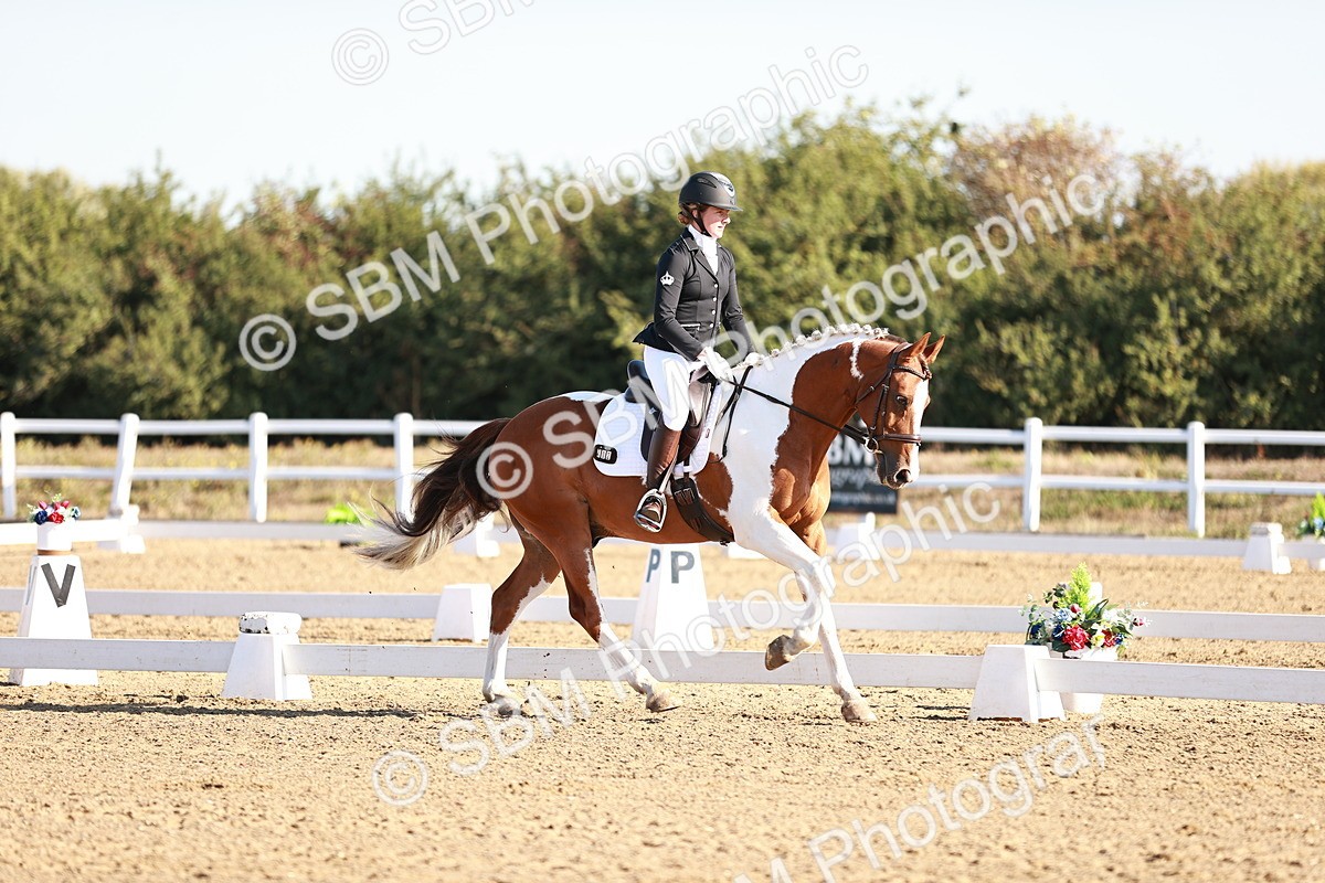 SBM_004204 - Class 12 - Novice 5 - 9.07-10.10